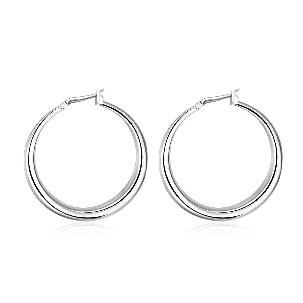 Round plain silver earrings